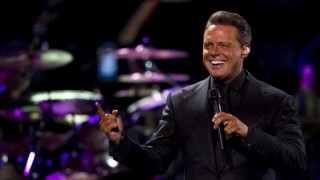 ¿Qué uruguayo merece una serie biográfica como la de Luis Miguel? - Sobremesa - DelSol 99.5 FM