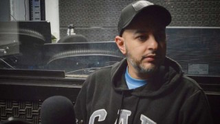 Denis Elías: “El disco que se viene es lo que soñaba y un paso muy difícil” - Charlemos de vos - DelSol 99.5 FM
