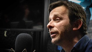 Dastugue: “la gente embarrada nos quiere llevar al barro” - Entrevista central - DelSol 99.5 FM