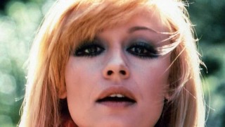 Un viaje ecléctico a Italia: de la derecha radical a Raffaella Carrá - Ines Bortagaray - DelSol 99.5 FM