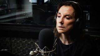 Estela Magnone: “Lo que expresas en la música es lo que pasa en tu vida” - Charlemos de vos - DelSol 99.5 FM