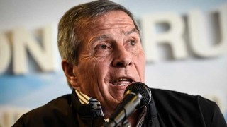 Tabárez ya aprobó la construcción de su estatua - Audios - DelSol 99.5 FM