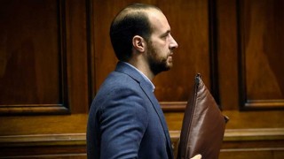 Amado apuesta al centro con baja calidad audiovisual - Departamento de periodismo electoral - DelSol 99.5 FM