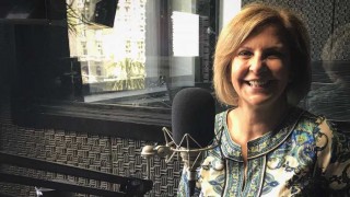 Mónica Willengton: “Yo veo el vaso medio lleno, por eso me reinvento” - Charlemos de vos - DelSol 99.5 FM