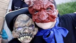 La dictadurita de Halloween y el chequeo médico del Pepe - Columna de Darwin - DelSol 99.5 FM