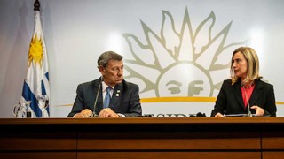 Uruguay ubicado entre dos posturas diferentes sobre Venezuela - Titulares y suplentes - DelSol 99.5 FM