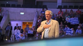 El homenaje frustrado a Tabaré Vázquez y la crítica a los que piden el VAR - Columna de Darwin - DelSol 99.5 FM