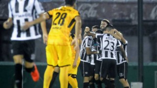 “Wanderers durmió el partido con tenencia de pelota y Peñarol no tuvo capacidad de respuesta” - Comentarios - DelSol 99.5 FM