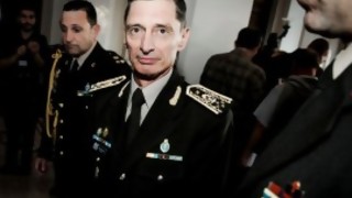 La destitución de los militares y las explicaciones de Toma - Columna de Darwin - DelSol 99.5 FM