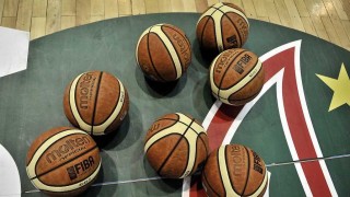Los tomawhisky pararon el basket y la euforia desmedida de los hinchas de Peñarol - Darwin - Columna Deportiva - DelSol 99.5 FM