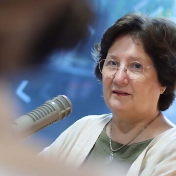 Cuándo se prohibió el coscorrón y otros hitos de los derechos de la infancia en Uruguay episode artwork