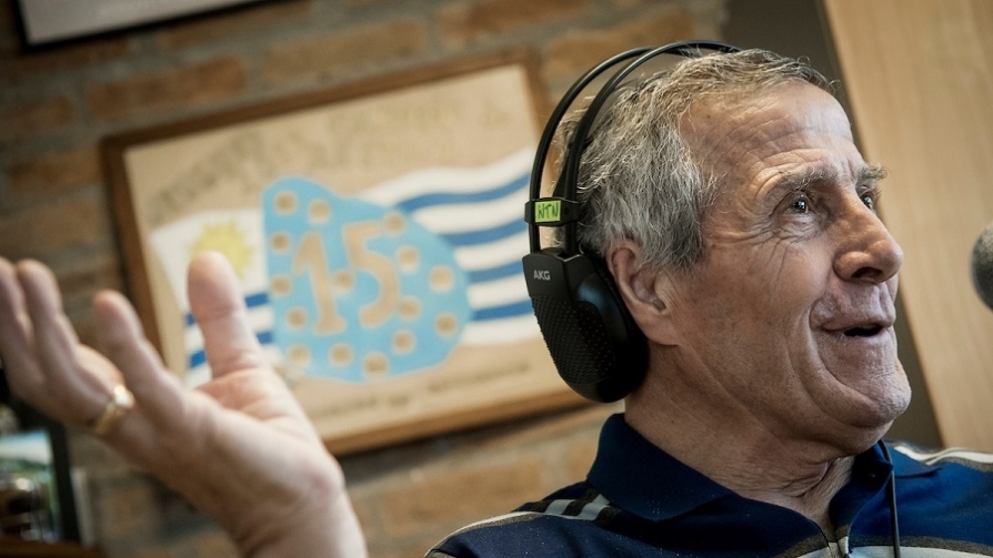 Uruguay-Inglaterra, el ejemplo del fútbol que quiere Tabárez - Entrevistas - No Toquen Nada | DelSol 99.5 FM