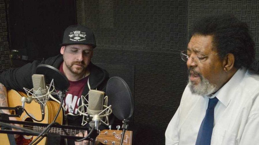 La renuncia al amor  - La puñalada - La Mesa de los Galanes | DelSol 99.5 FM