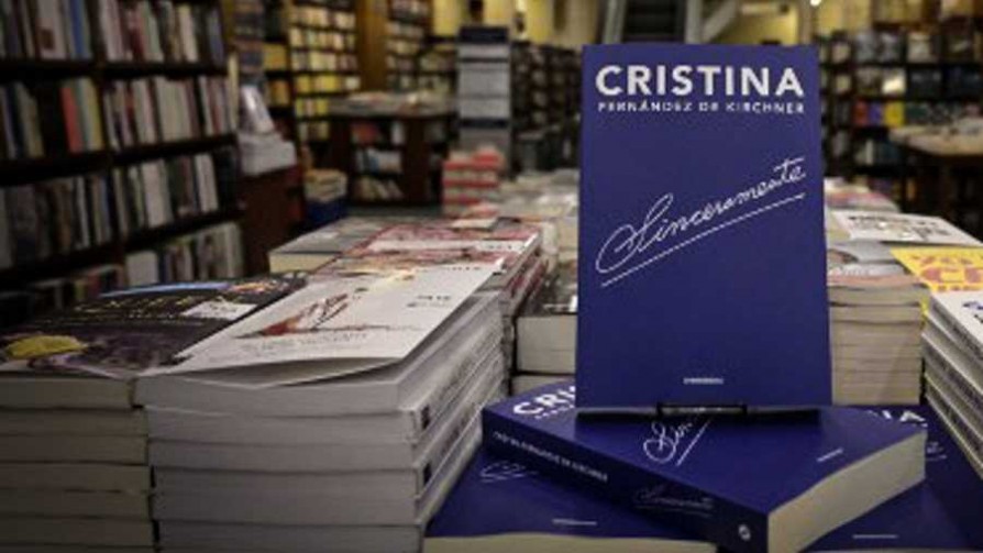 El libro récord de Cristina y un “debate” en Buitres sobre los ensayos y el show - NTN Concentrado - No Toquen Nada | DelSol 99.5 FM