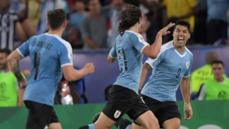 “Uruguay salió a buscar el partido en el segundo tiempo y aprovechó la oportunidad para ganar” - Comentarios - 13a0 | DelSol 99.5 FM