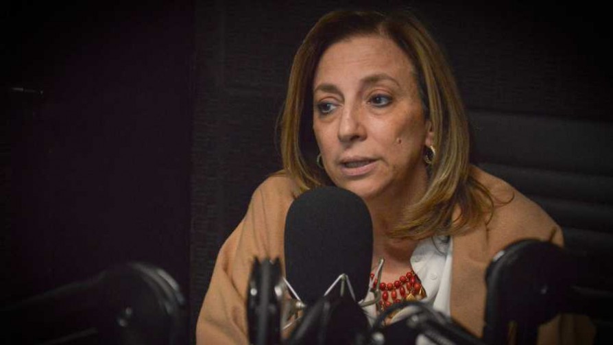 Bottero: “Que exista un partido comunista en Uruguay es un escándalo” - Entrevista central - Facil Desviarse | DelSol 99.5 FM