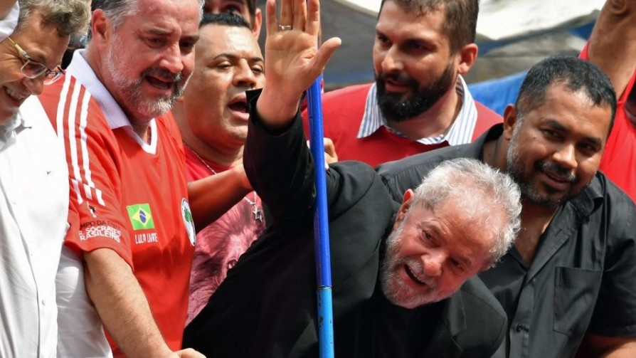 Los primeros días de libertad de Lula y el pedido por Martínez - Denise Mota - No Toquen Nada | DelSol 99.5 FM