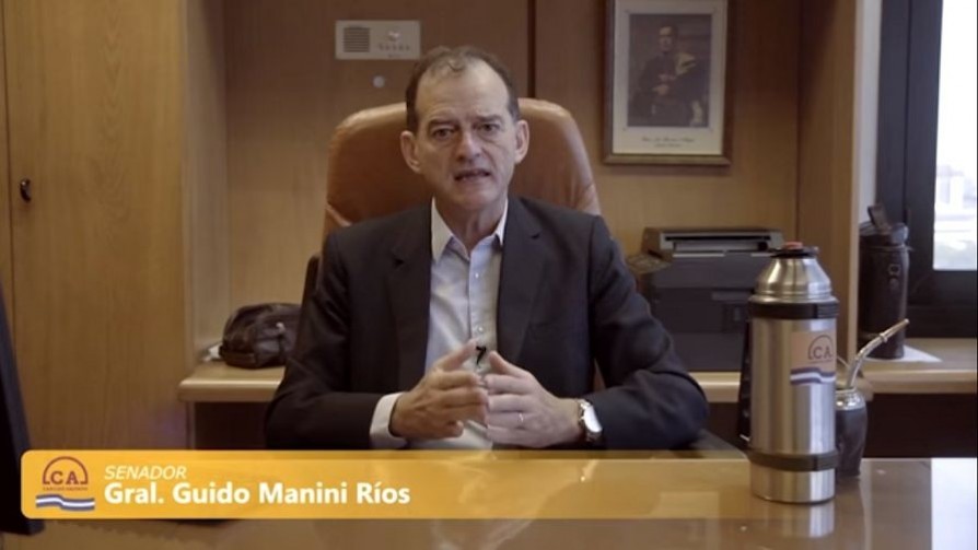 Manini mejoró como “milituber” y la “cuarentena nacional y popular” de Argentina - Columna de Darwin - No Toquen Nada | DelSol 99.5 FM