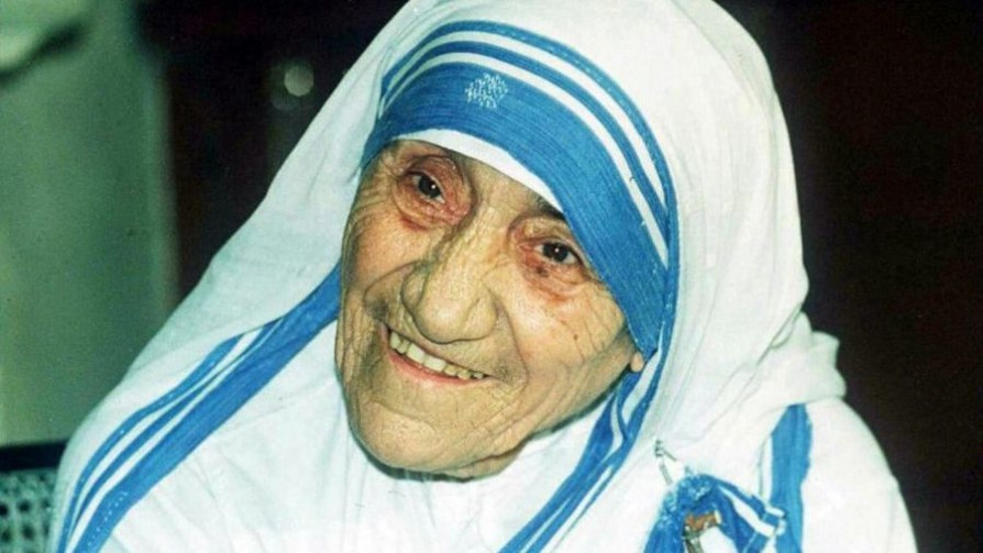 La historia de Teresa de Calcuta, la Santa que considera que “la paz comienza con una sonrisa” - Musas, mujeres que hicieron historia - Abran Cancha | DelSol 99.5 FM