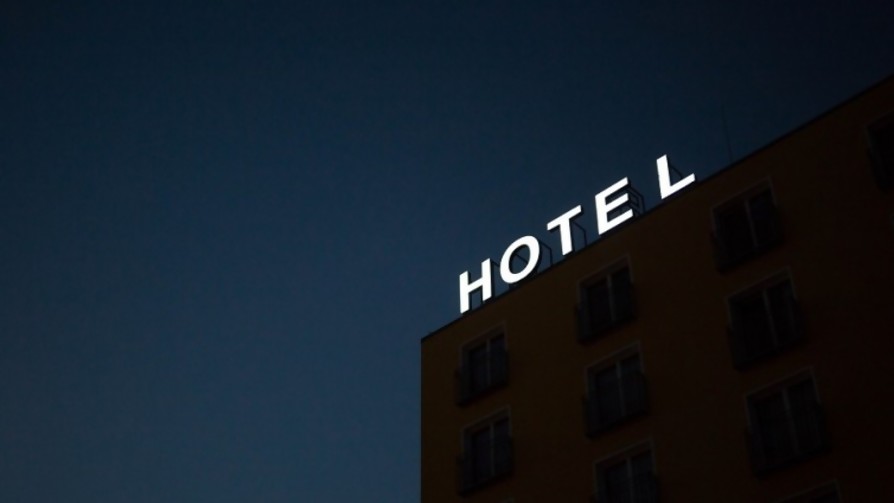 Experiencias en hoteles - Relatos Salvajes - La Mesa de los Galanes | DelSol 99.5 FM