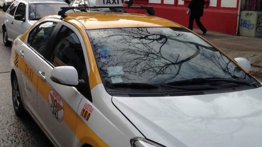 ¿Qué es lo que hace un taxista? - Relatos Salvajes - La Mesa de los Galanes | DelSol 99.5 FM