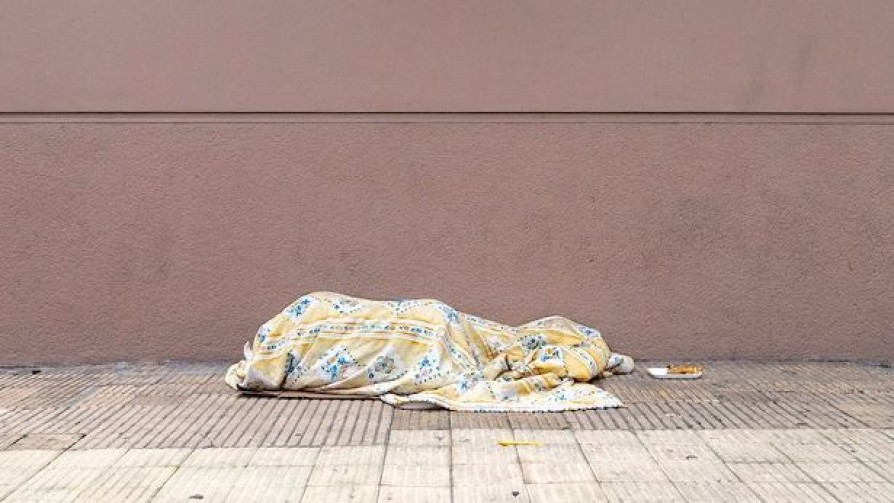 “No hay cupos suficientes para todas las personas que están durmiendo en la calle” - Entrevistas - Doble Click | DelSol 99.5 FM