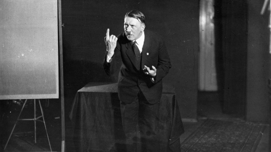Heinrich Hoffman, “el fotógrafo de Hitler” - Leo Barizzoni - No Toquen Nada | DelSol 99.5 FM