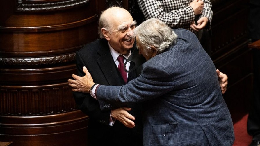 Entre la despedida de Sanguinetti y Mujica y el “ajuste de perillas” por el Covid 19 - La Semana en Cinco Minutos - Abran Cancha | DelSol 99.5 FM