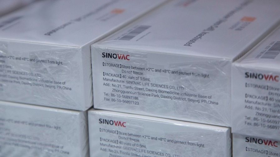 La llegada de las primeras dosis de Sinovac y por qué la “vacunación VIP” fue tendencia - La Semana en Cinco Minutos - Abran Cancha | DelSol 99.5 FM