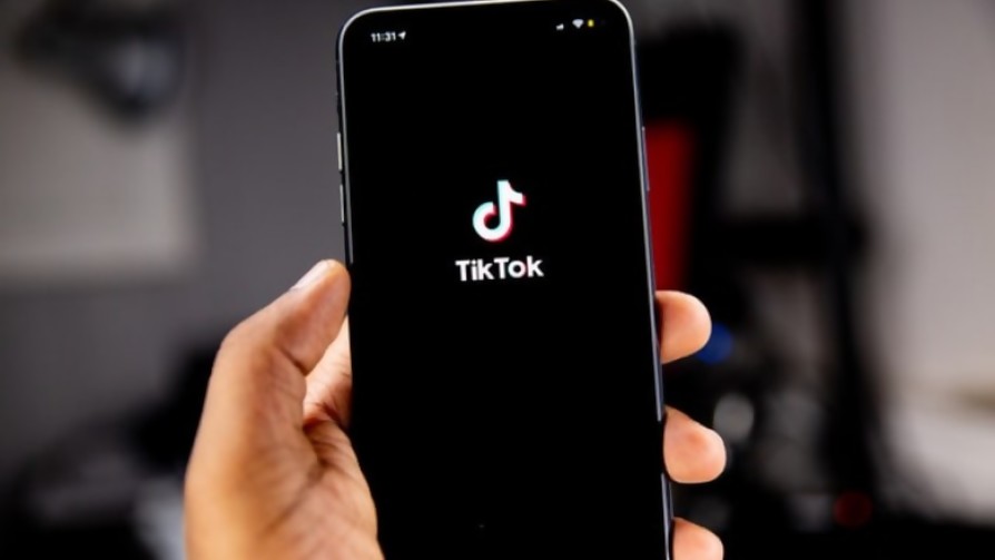 TikTok y YouTube reinan entre los adolescentes de Estados Unidos - Victoria Gadea - No Toquen Nada | DelSol 99.5 FM