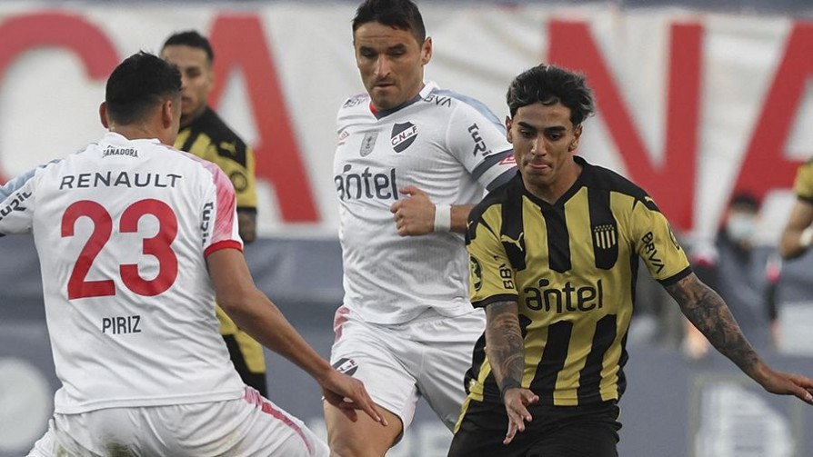 Aterrizando en el clásico de la Copa Sudamericana - A la cancha - 13a0 | DelSol 99.5 FM