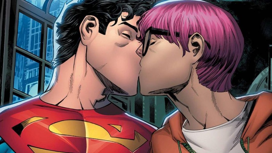 La bisexualidad de Superman, ¿pour la gallerie? - Audios - Facil Desviarse | DelSol 99.5 FM