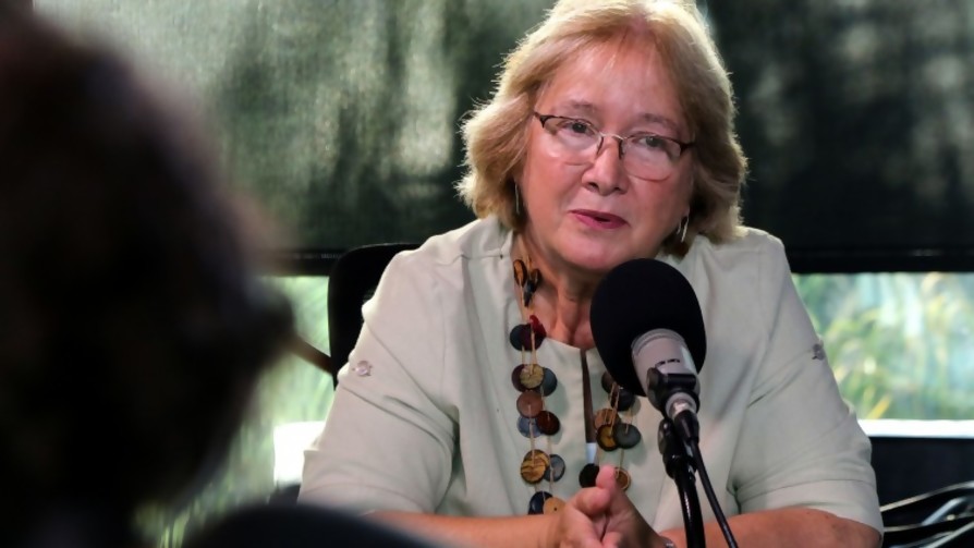 Alicia Casas: “El celibato no está relacionado con el abuso sexual” - Entrevista central - Facil Desviarse | DelSol 99.5 FM