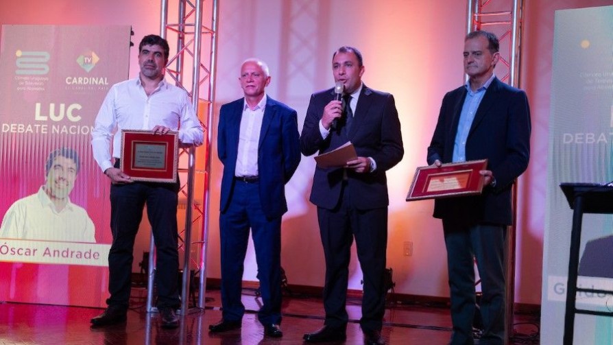 Darwin analiza debate Manini-Andrade con la claridad de una embarazada de cinco hijos saltando una cerca para robar manzanas - Columna de Darwin - No Toquen Nada | DelSol 99.5 FM