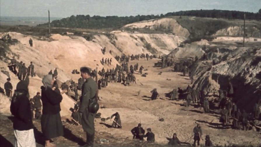 La masacre de Bucha y Babi Yar - Audios - Facil Desviarse | DelSol 99.5 FM