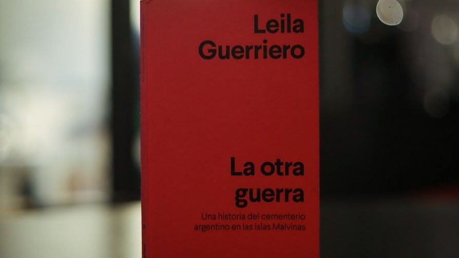Leila Guerriero y “la otra guerra” de Malvinas: la “historia de los soldados argentinos solo conocidos por Dios” - NTN Concentrado - No Toquen Nada | DelSol 99.5 FM