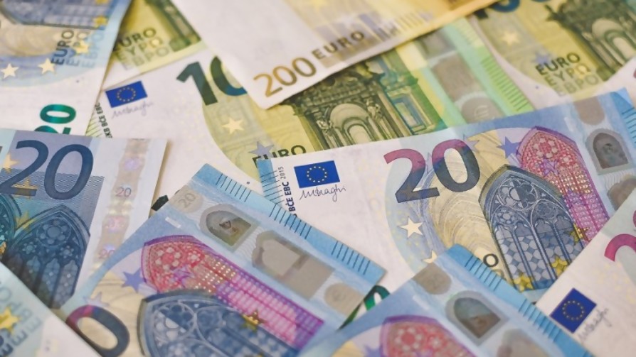 ¿Preferís recibir 100.000 euros hoy o 10 millones en 10 años? - Sobremesa - La Mesa de los Galanes | DelSol 99.5 FM
