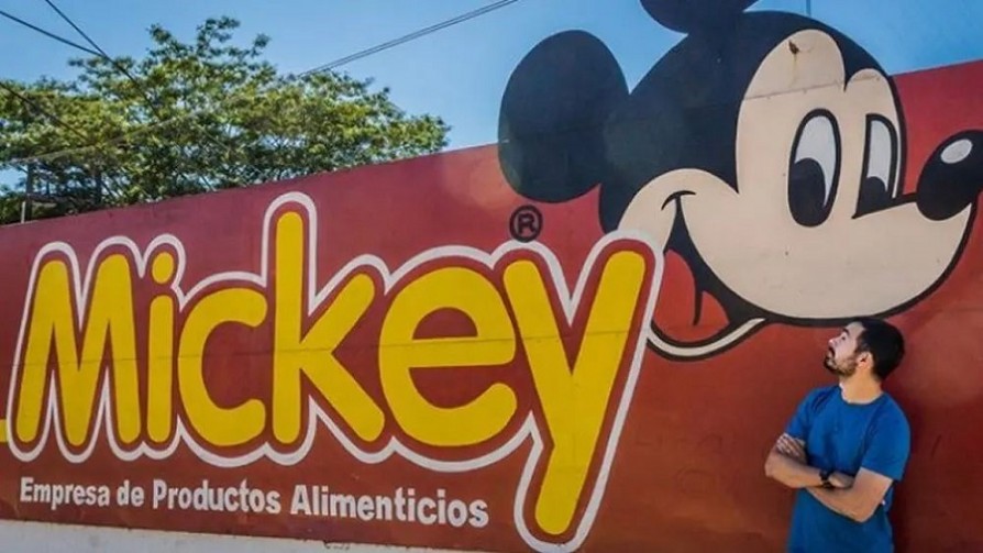 Disney vs Paraguay, la batalla por Mickey  - Audios - Facil Desviarse | DelSol 99.5 FM