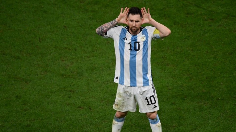 ¿Qué tendría que hacer Messi para dejar de ser el héroe absoluto de los argentinos? - Sobremesa - La Mesa de los Galanes | DelSol 99.5 FM