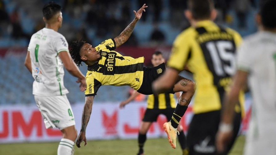 Goles de chilena  - Informes - 13a0 | DelSol 99.5 FM