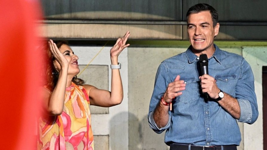 Pedro Sánchez es inmortal, Barbie es feminista y Darwin hace 'empatia' con los vampiros - Columna de Darwin - No Toquen Nada | DelSol 99.5 FM