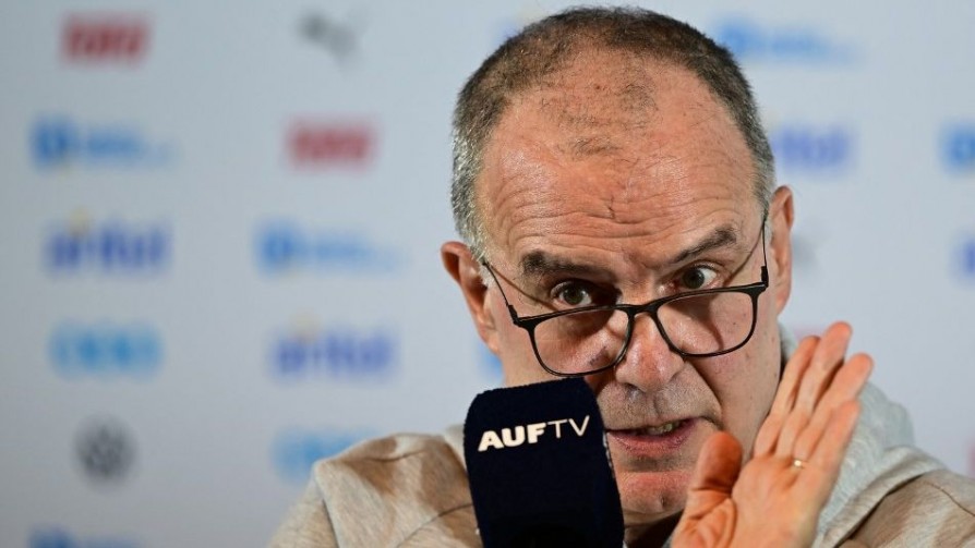 Habló el traductor de Bielsa: “no entiendo por qué no cita al Gordo” - Darwin concentrado - No Toquen Nada | DelSol 99.5 FM