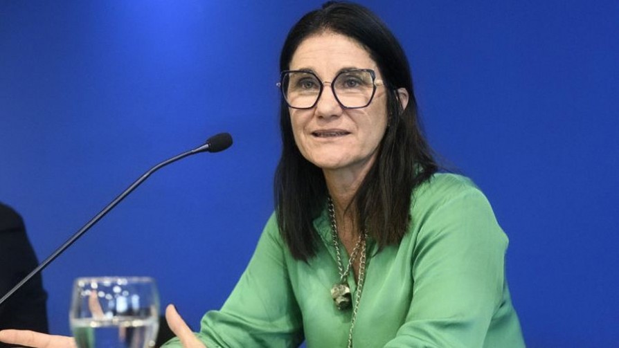 Experta del MEC sobre polémica por derechos de autor: “Señales de sentarse a negociar, no veo” - Entrevistas - Doble Click | DelSol 99.5 FM