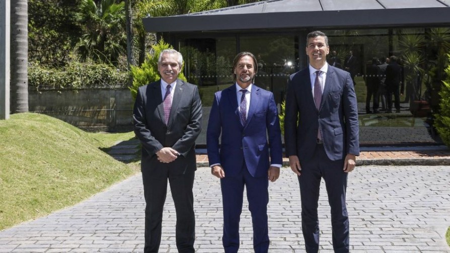 La reunión (sin sentido) de los presidentes de Argentina, Paraguay y Uruguay - Darwin concentrado - No Toquen Nada | DelSol 99.5 FM