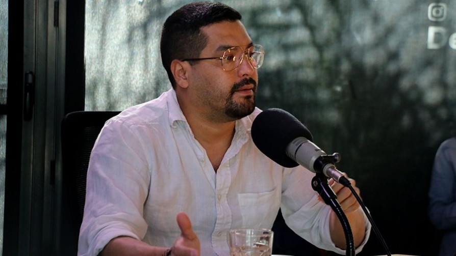 Óscar Martínez: “El Salvador no es una democracia, es una autocracia a punto de convertirse en dictadura” - Entrevista central - Facil Desviarse | DelSol 99.5 FM