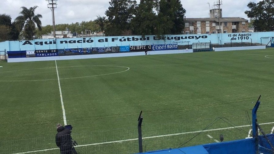 Aquí nació el fútbol uruguayo - Pelotas en el tiempo: Nico Yeghyaian  - 13a0 | DelSol 99.5 FM