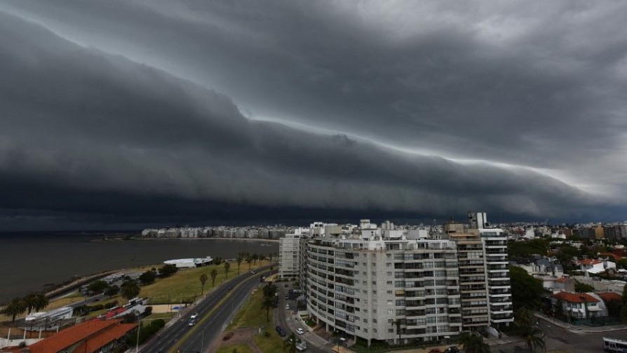 Repitamos juntos: no toda lluvia fuerte es el cambio climático - Departamento de Periodismo de Opinión - No Toquen Nada | DelSol 99.5 FM