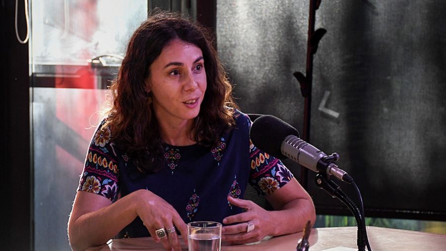Inés Cuadro: “Definirse feminista supone un conflicto con el statu quo​” - Entrevista central - Facil Desviarse | DelSol 99.5 FM