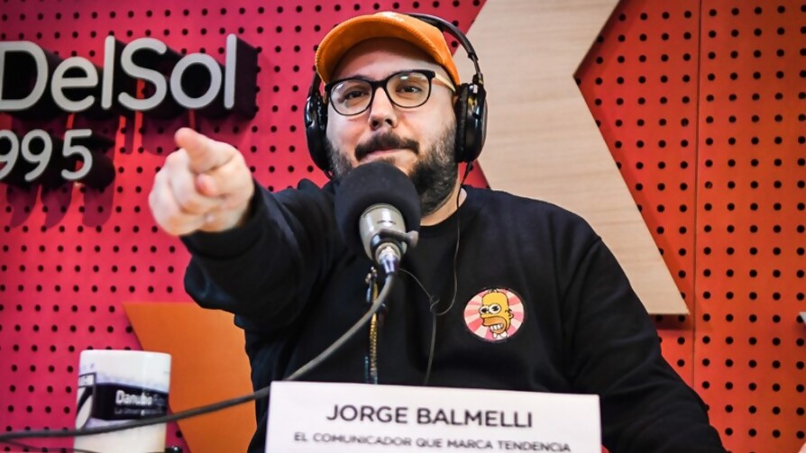 ¿Mi primera entrevista? Jorge Balmelli llegó a El País - Arranque - Facil Desviarse | DelSol 99.5 FM