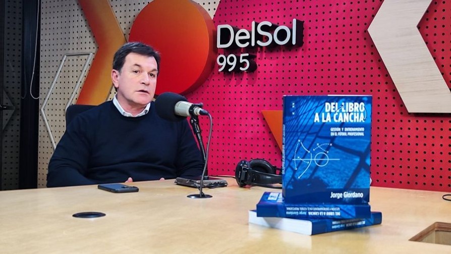 Del libro a la cancha y viceversa - Entrevistas - 13a0 | DelSol 99.5 FM